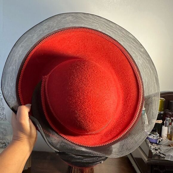 LOT OF 4 VINTAGE WOMENS DRESS HATS - Picture 4 of 16